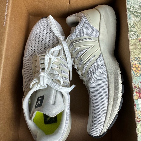 Veja Marlin V-Knit Chalk Pierre Sneakers Sz 9.5 - Picture 8 of 9